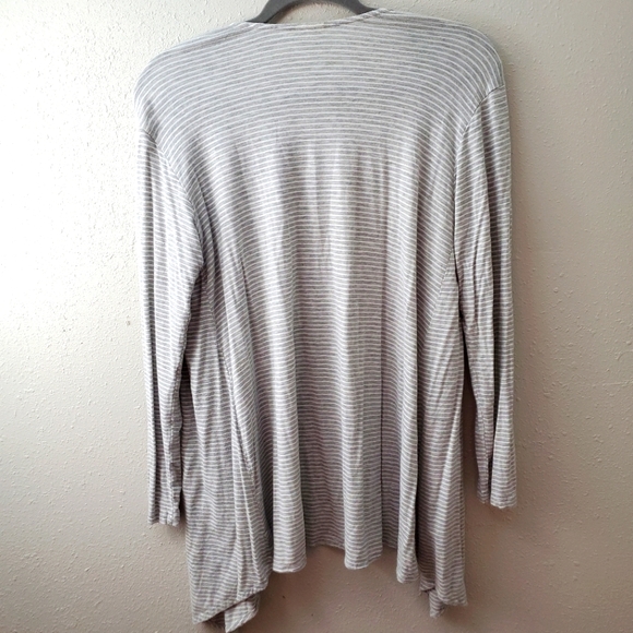 B/T BYTAVI Cardigan Grey Womens size Large - Picture 2 of 4